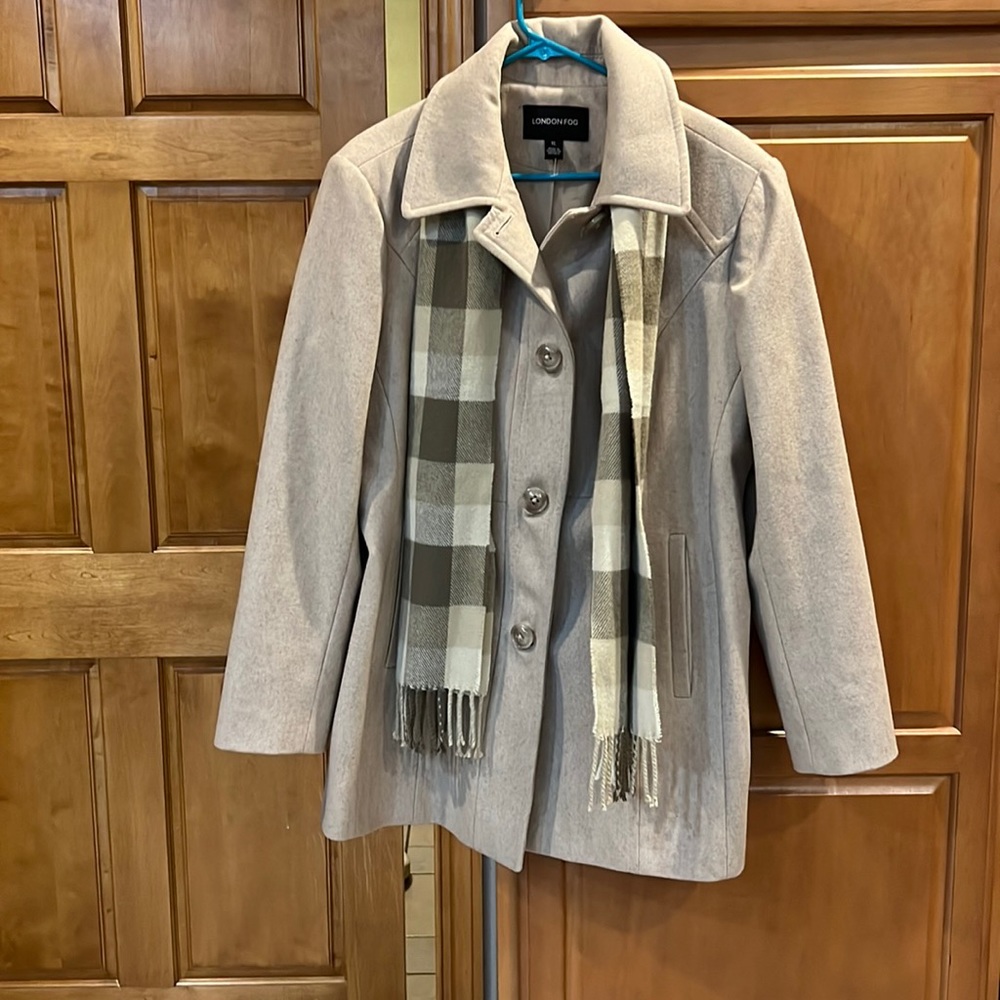Beautiful Nwot London Fog Wool Blend Pea Coat - image 1